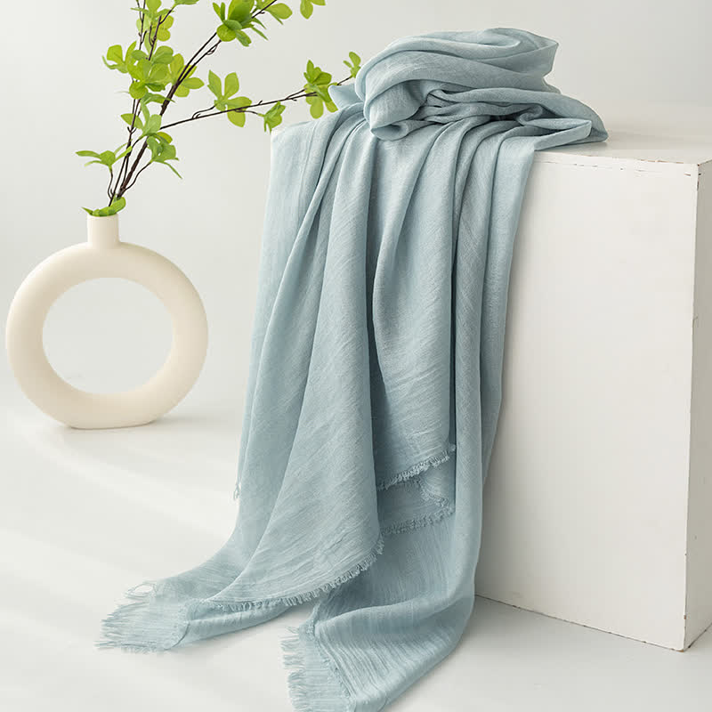 Écharpe d'été fine et douce à pompons courts de couleur unie