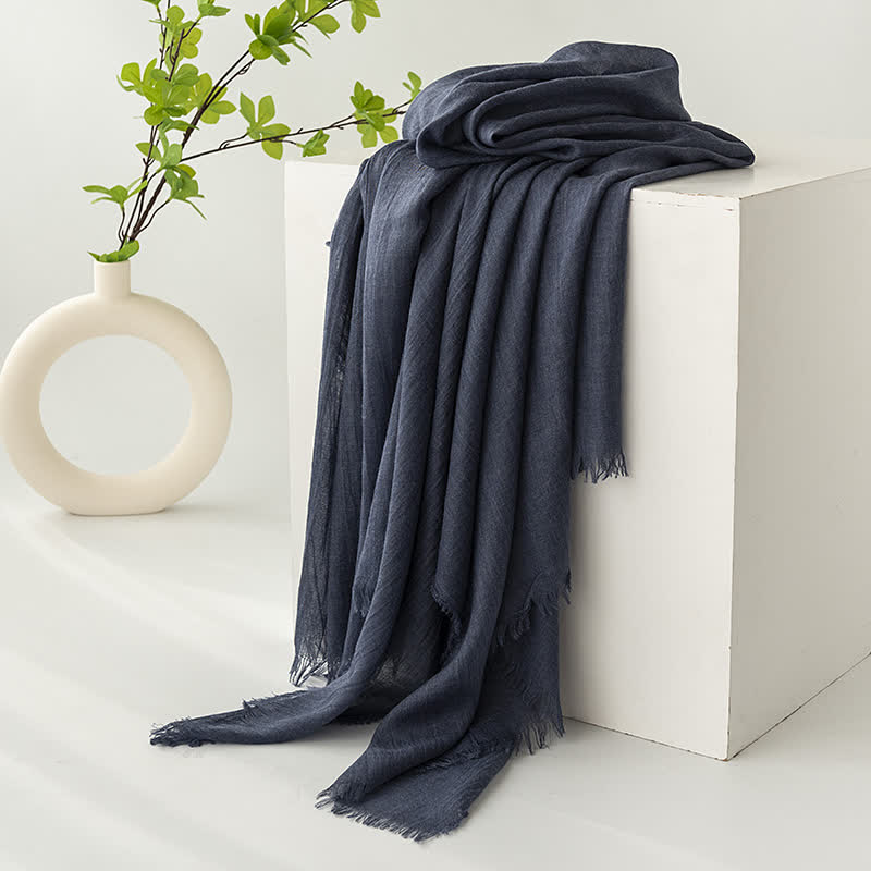 Écharpe d'été fine et douce à pompons courts de couleur unie