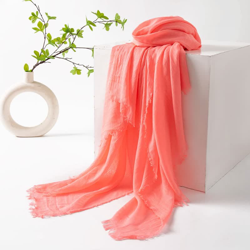 Écharpe d'été fine et douce à pompons courts de couleur unie
