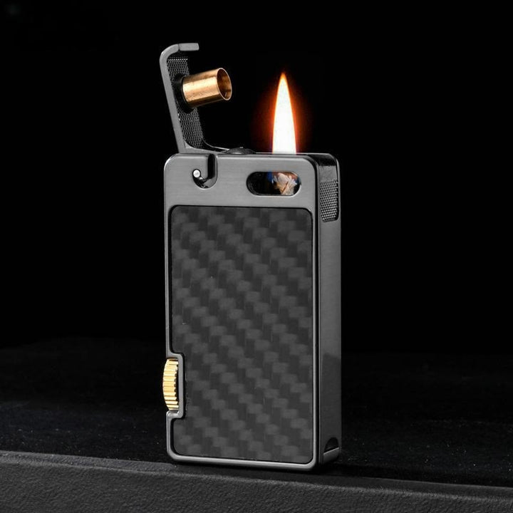 Briquet à kérosène rechargeable à allumage par simple pression sur un bouton