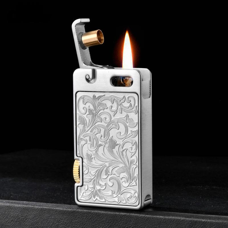 Briquet à kérosène rechargeable à allumage par simple pression sur un bouton