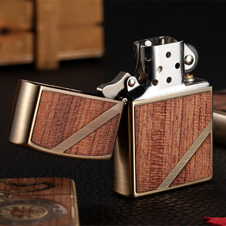 Briquet à kérosène rechargeable en forme de coquille en bois sculpté rétro