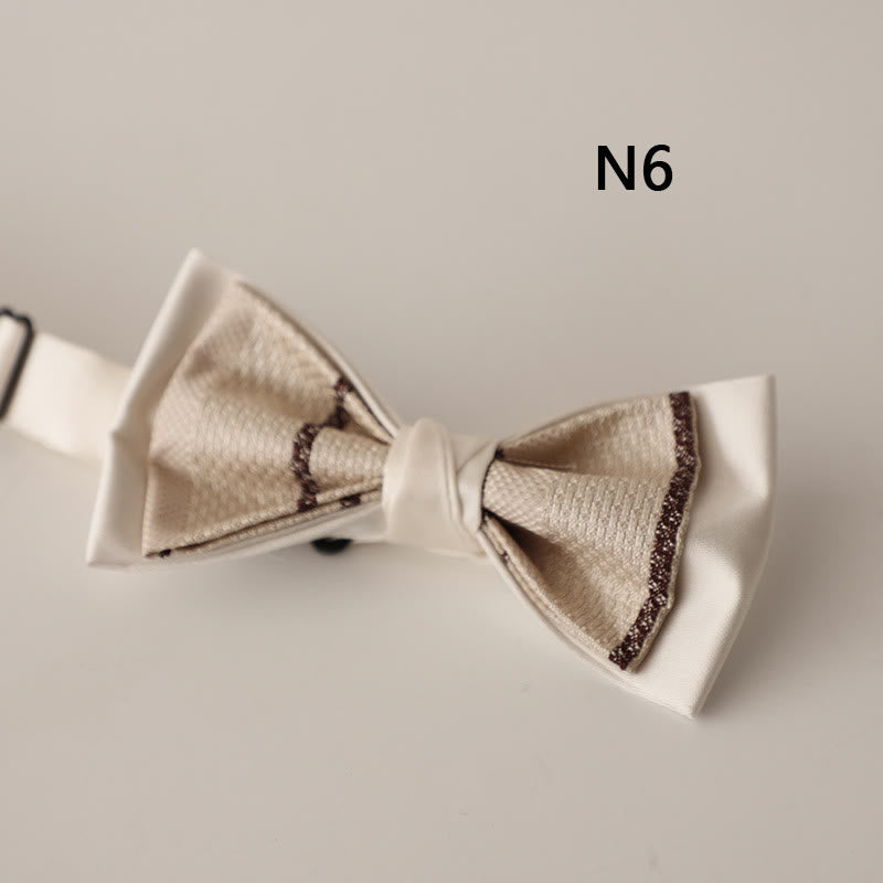 Nœud papillon à bretelles réglables en satin beige à deux canapés