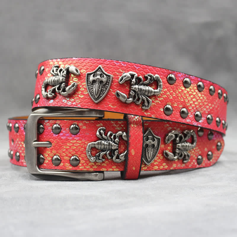Ceinture en cuir noir à imprimé peau de serpent et rivets scorpion argentés antiques