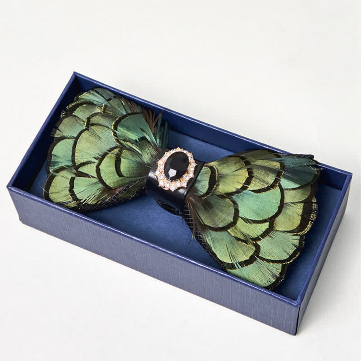 Nœud papillon formel en plumes et cristal vert forêt - image 4