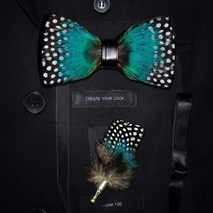 Nœud papillon à pois cyan et blanc avec épingle à revers