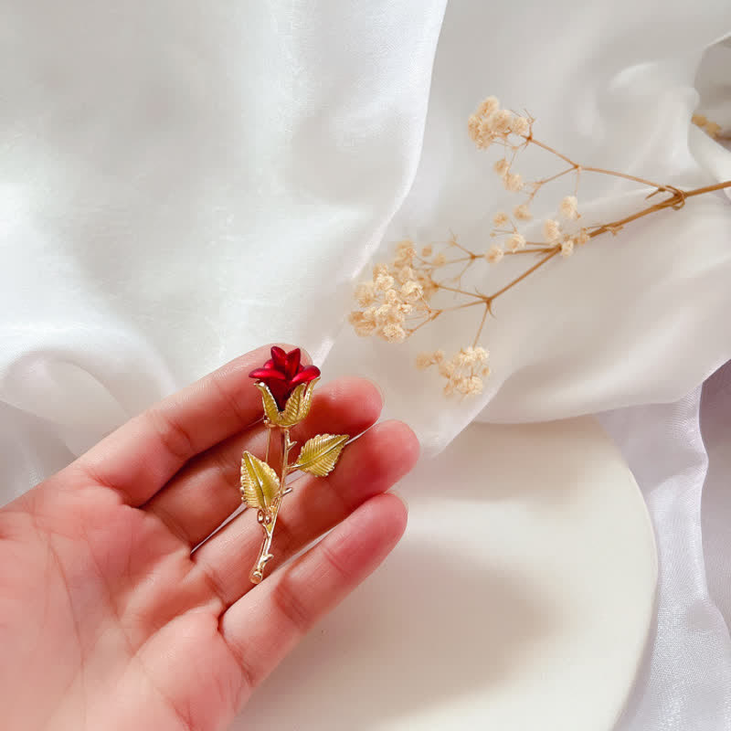 Broche exquise pour femme avec tige et rose