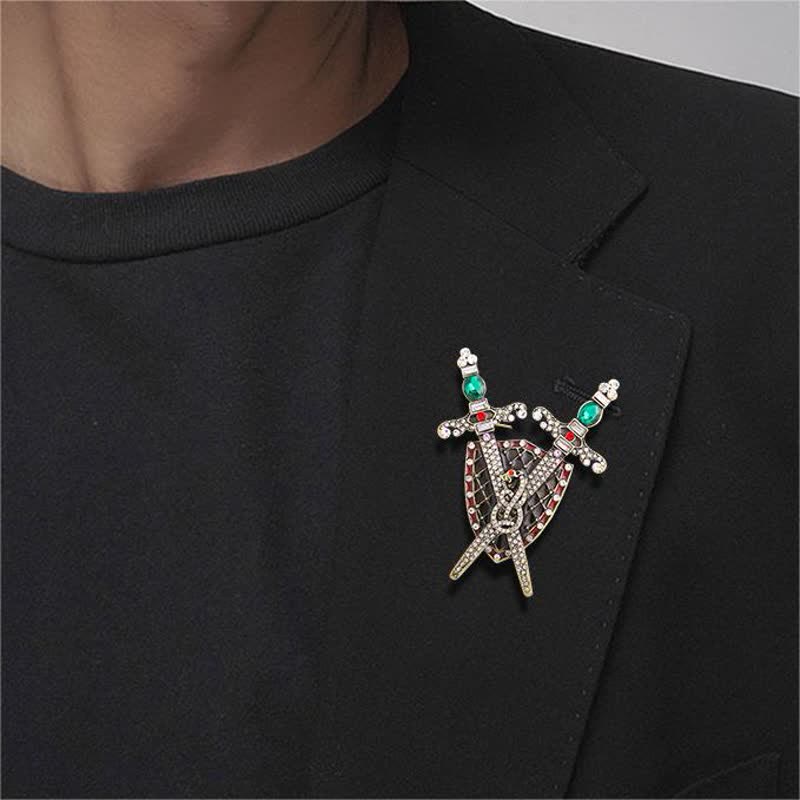 Broche épée et bouclier de guerrier pour homme