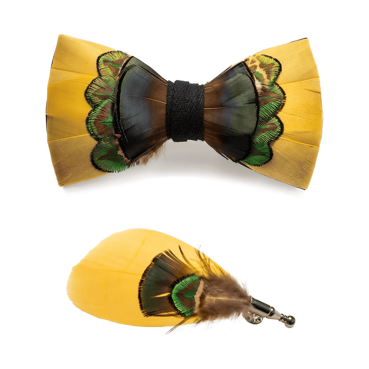 Nœud papillon en plumes de paon jaune vif et vert avec épingle à revers