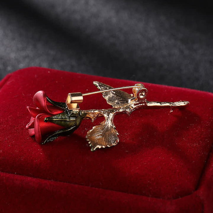 Broche romantique en or avec rose pour homme