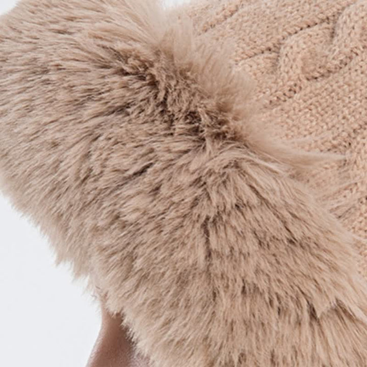 Bonnet tricoté chaud et épais à trois pompons pour femme