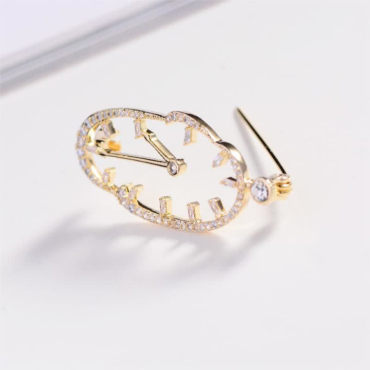 Broche Horloge Abstraite Unisexe à Temps Inversé