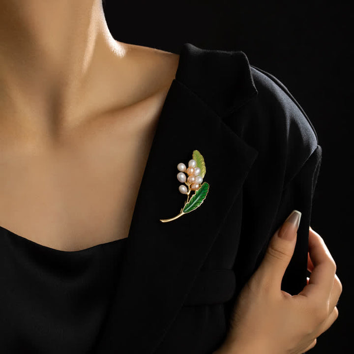 Broche Jasmin en perles d'eau douce pour femme