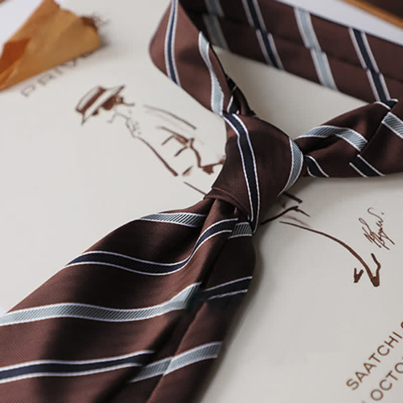 Cravate rayée classique pour homme, idéale pour le bureau