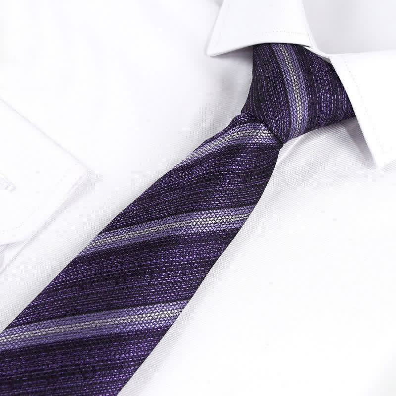 Cravate moderne à rayures texturées pour homme 