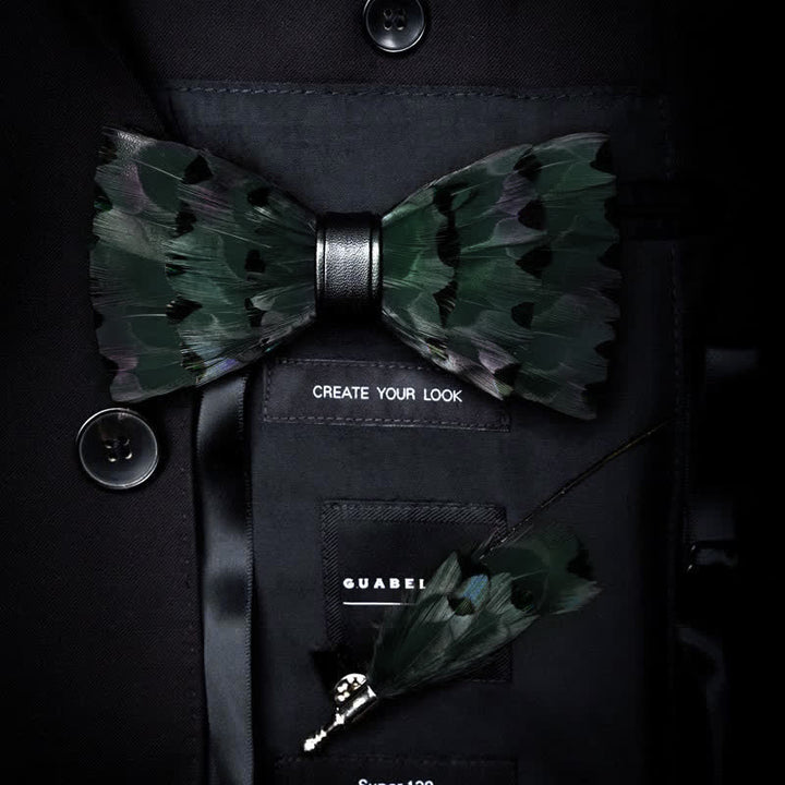 Nœud papillon en plumes de queue de pinson vert foncé avec épingle à revers