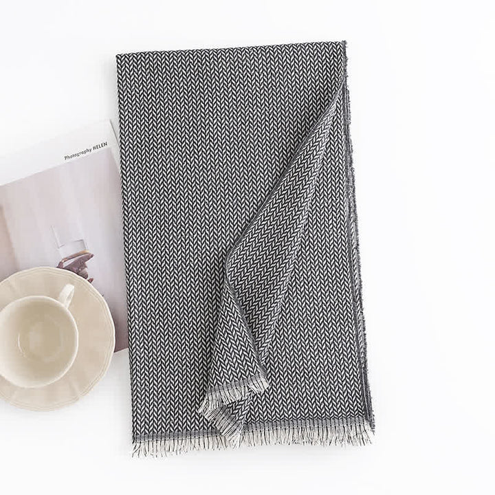 Écharpe simple à chevrons et pompons pour femme