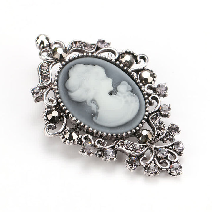 Broche camée Reine de beauté du palais des femmes