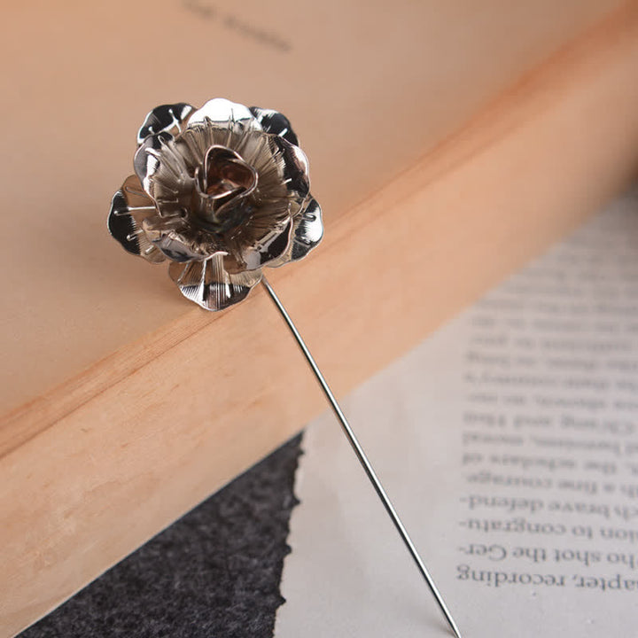 Broche en métal en forme de rose pour homme
