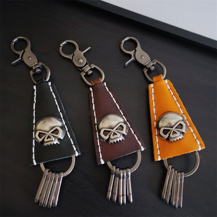Porte-clés en cuir fait main avec tête de mort punk