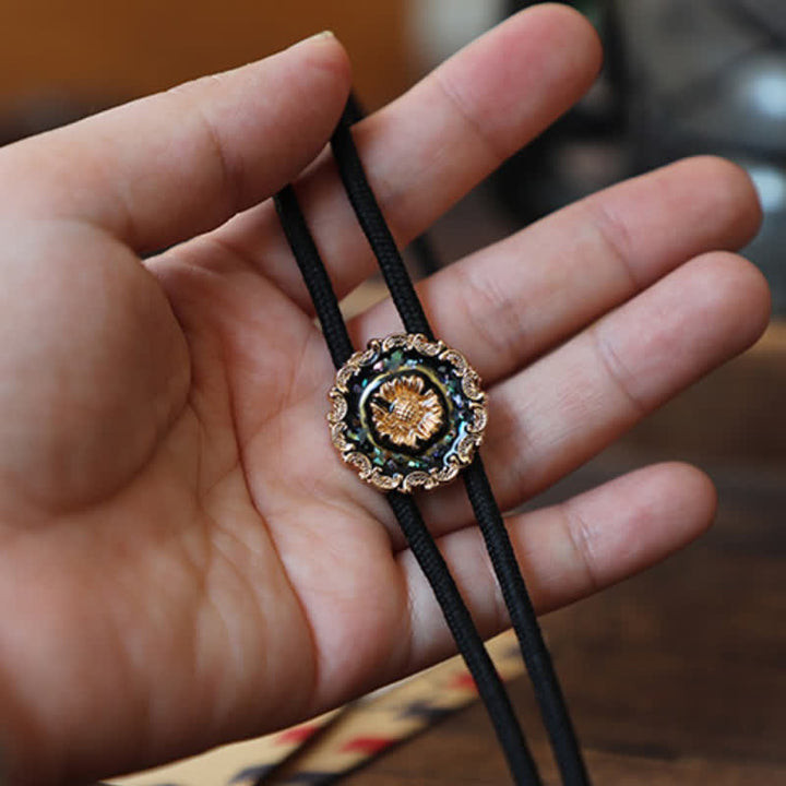 Cravate bolo à motif tournesol doré de style vintage