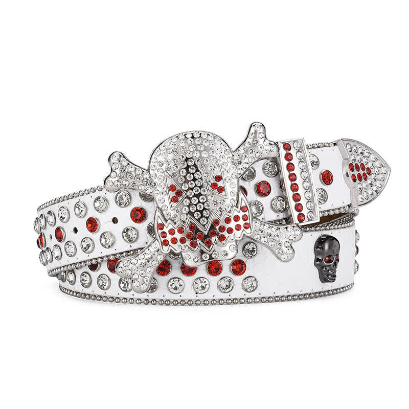 Ceinture en cuir avec strass et perles en forme de tête de mort
