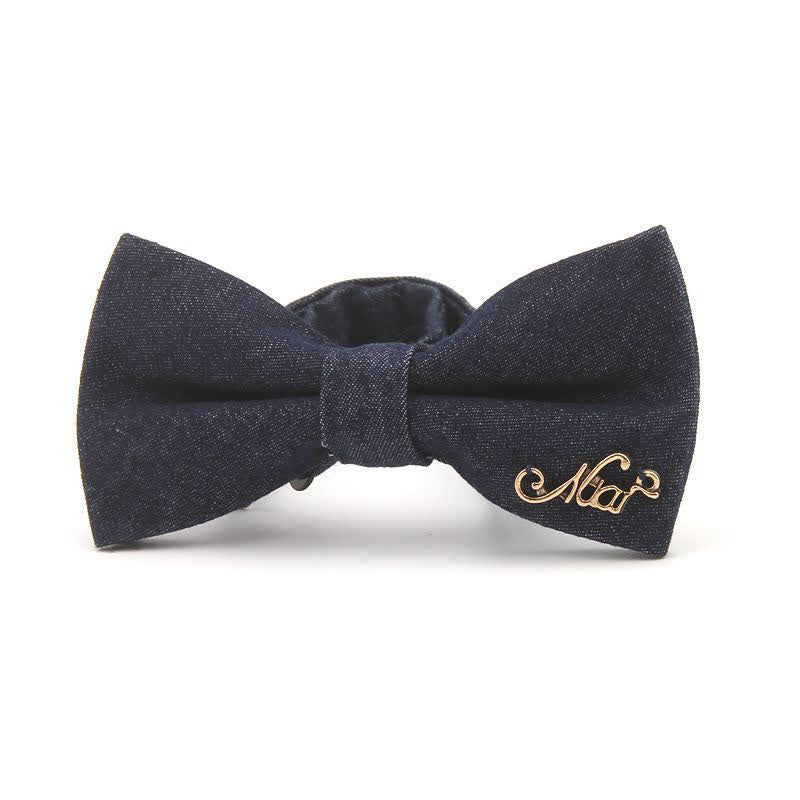 Nœud papillon en coton denim bleu marine foncé à décors métalliques pour homme