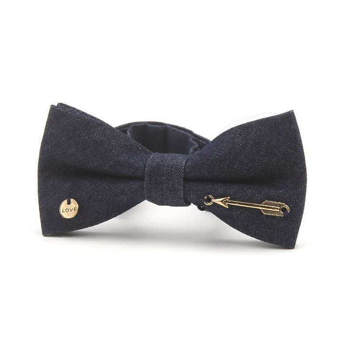 Nœud papillon en coton denim bleu marine foncé à décors métalliques pour homme