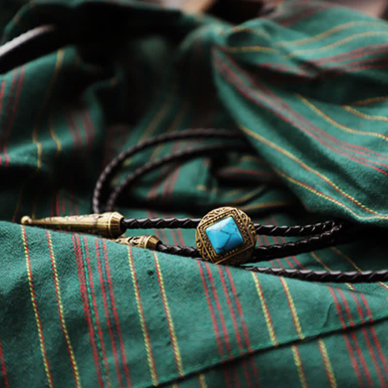 Cravate bolo en cuivre et fausse pierre turquoise