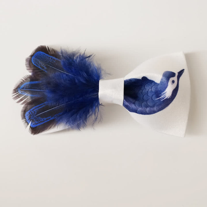 Nœud papillon en plumes d'oiseau bleu marine et blanc pur