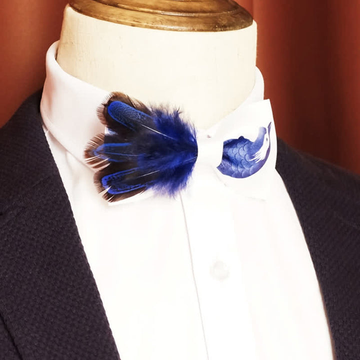 Nœud papillon en plumes d'oiseau bleu marine et blanc pur