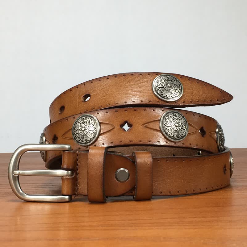 Ceinture en cuir vintage ronde avec rivets et fleurs sculptées - image 2