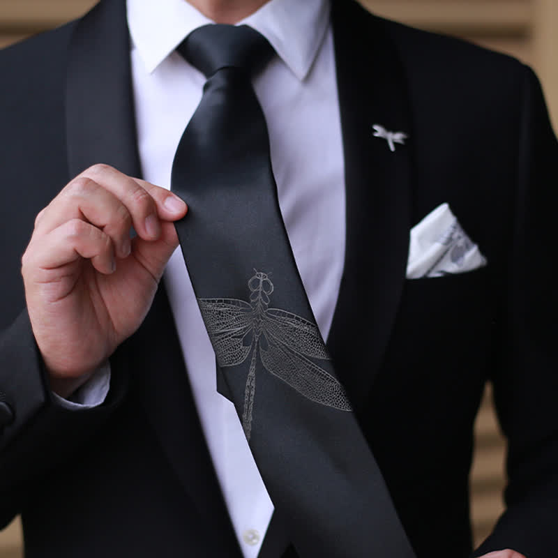 Cravate noire à motif libellule pour homme