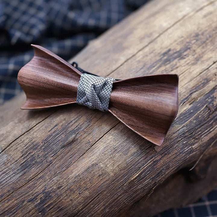 Lot de 2 noeuds papillon en bois de noyer noir pour homme avec motif 3D