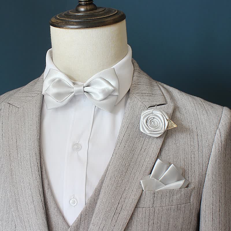 Ensemble de 3 nœuds papillons pour mariés avec corsage de roses et de fleurs pour hommes