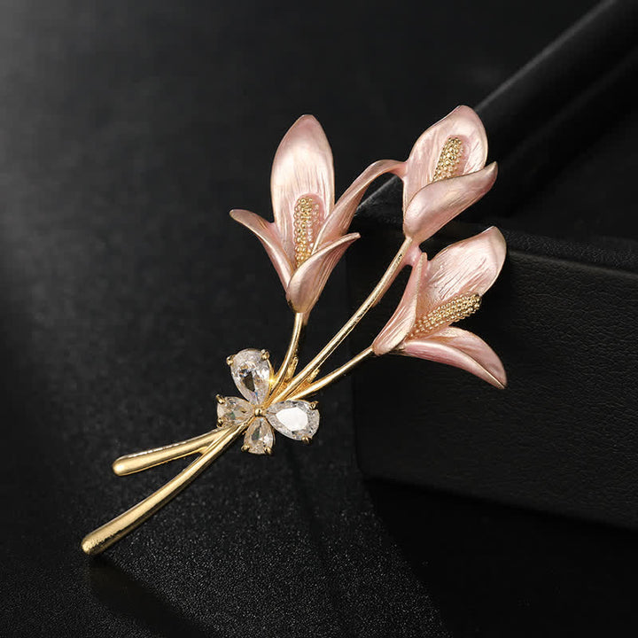 Broche en émail zircon fleur de lys rose pour femme