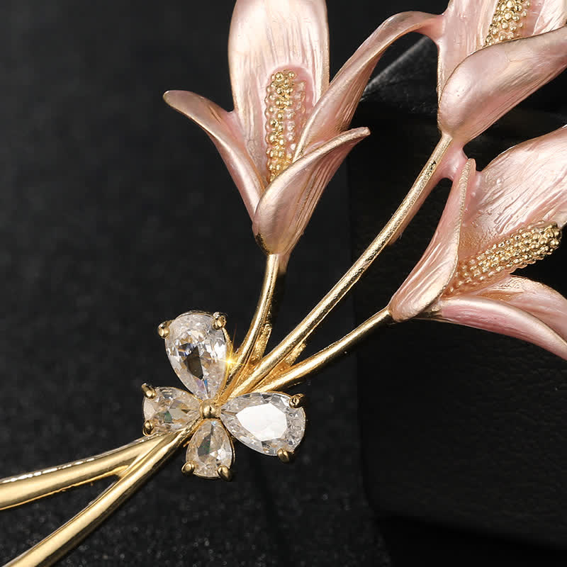 Broche en émail zircon fleur de lys rose pour femme