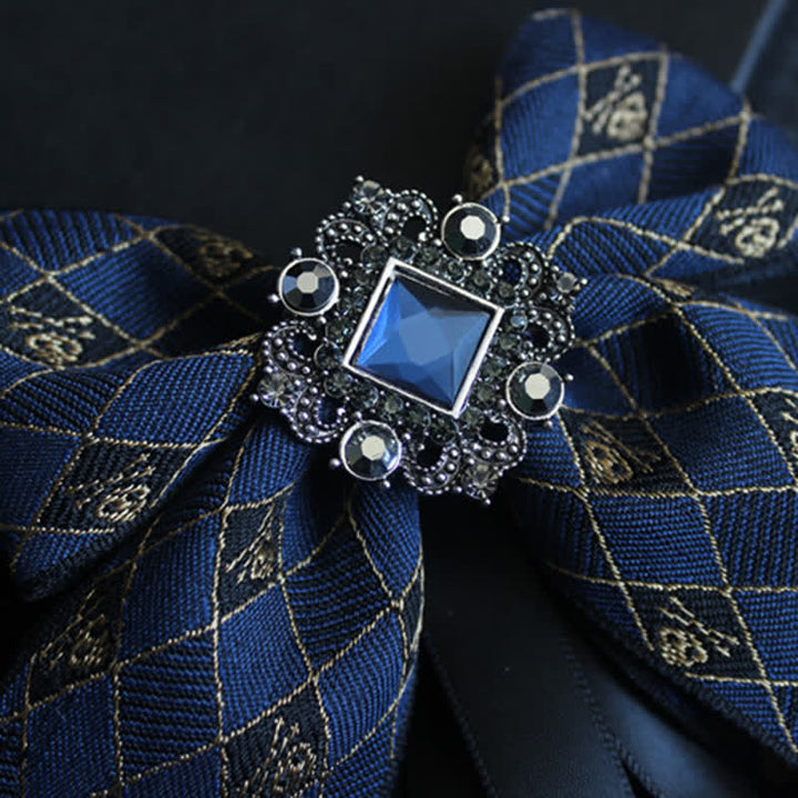 Nœud papillon classique à pompons et ruban de style britannique