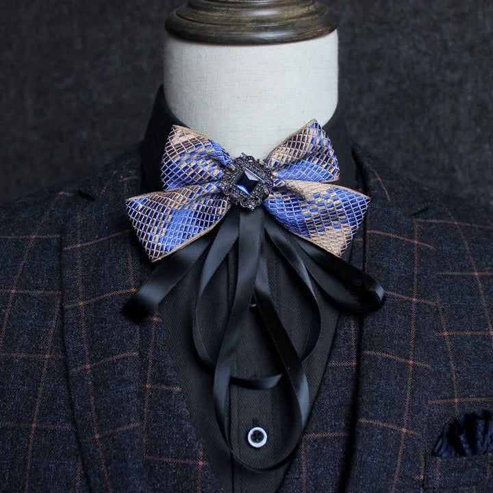 Nœud papillon classique à pompons et ruban de style britannique