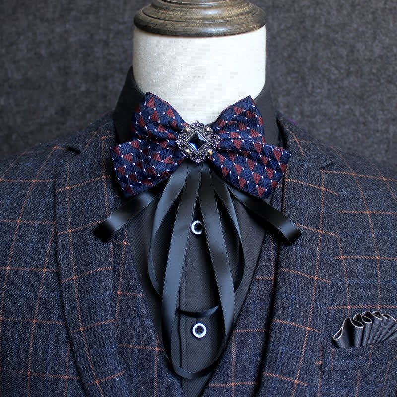 Nœud papillon classique à pompons et ruban de style britannique