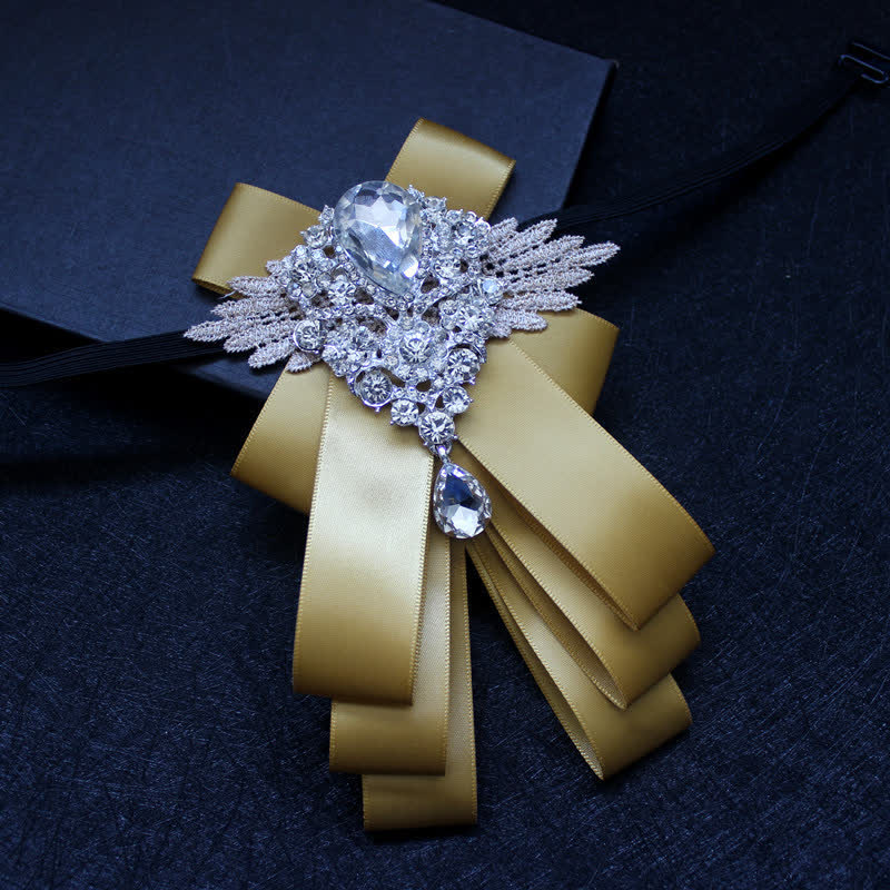 Nœud papillon rétro en cristal et strass