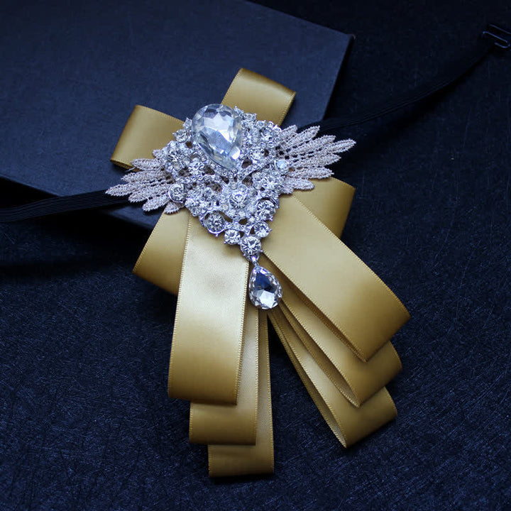 Nœud papillon rétro en cristal et strass