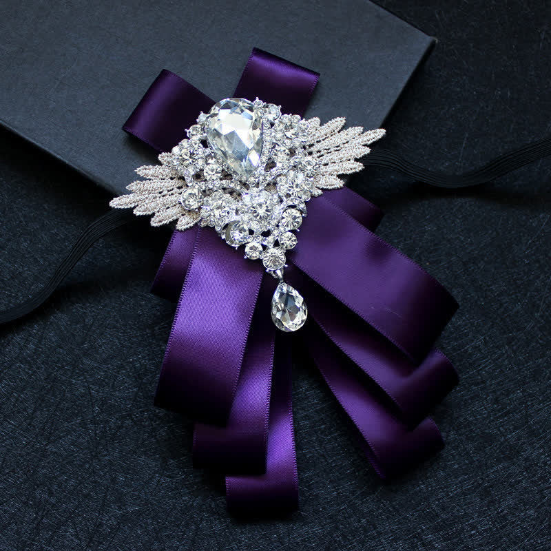 Nœud papillon rétro en cristal et strass