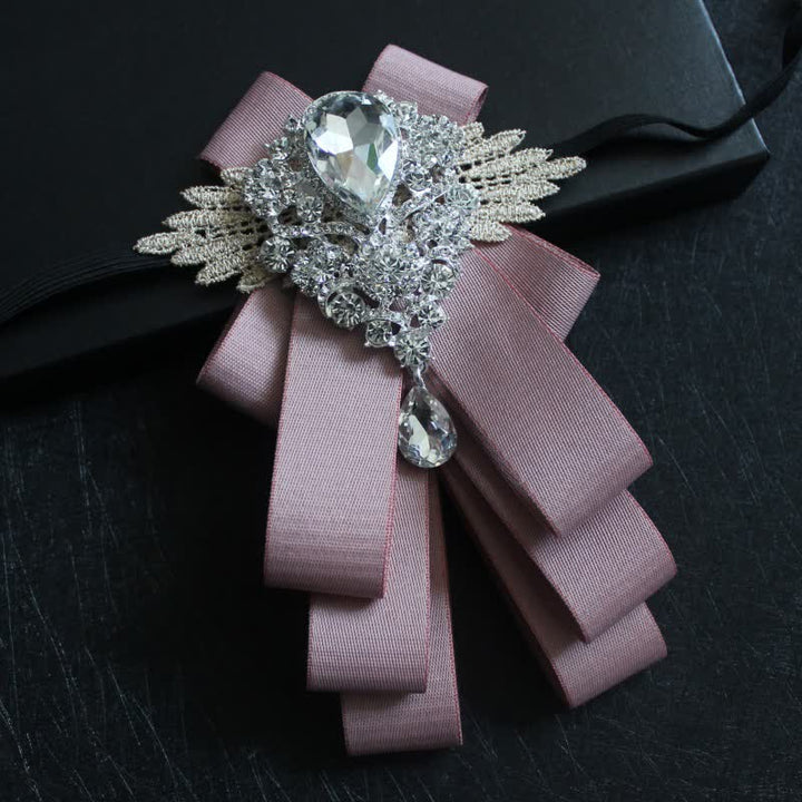Nœud papillon rétro en cristal et strass