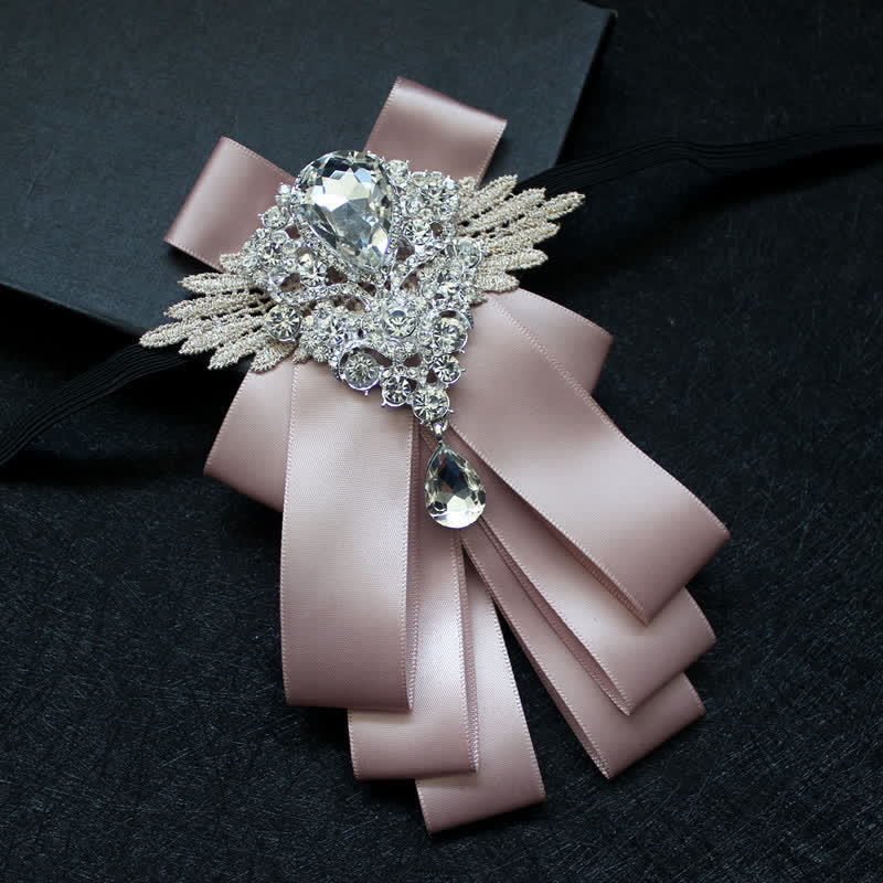 Nœud papillon rétro en cristal et strass
