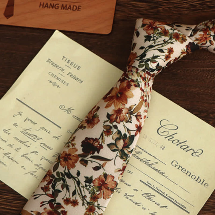 Cravate décontractée à fleurs orange et ivoire pour homme - image 2