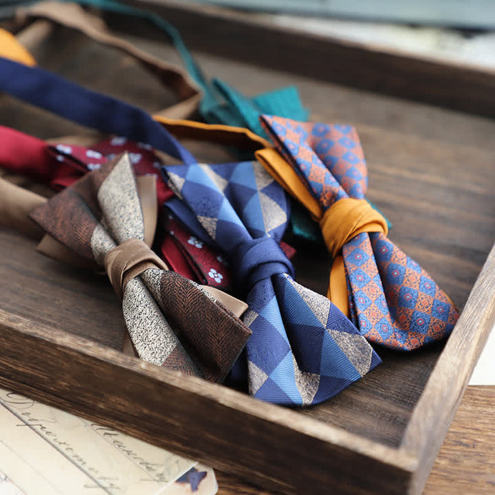 Nœud papillon double épaisseur à rayures et motifs floraux pour homme