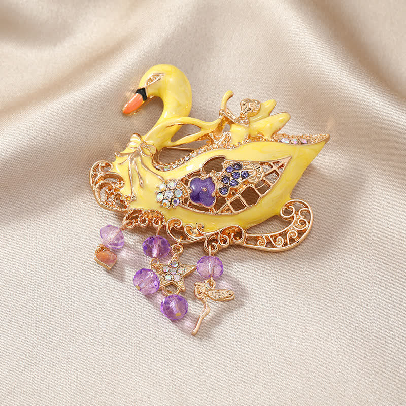 Broche creuse à pompons en forme de cygne féerique pour femme