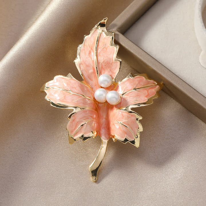 Broche en fausse émaillée perle en forme de feuille d'érable pour femme