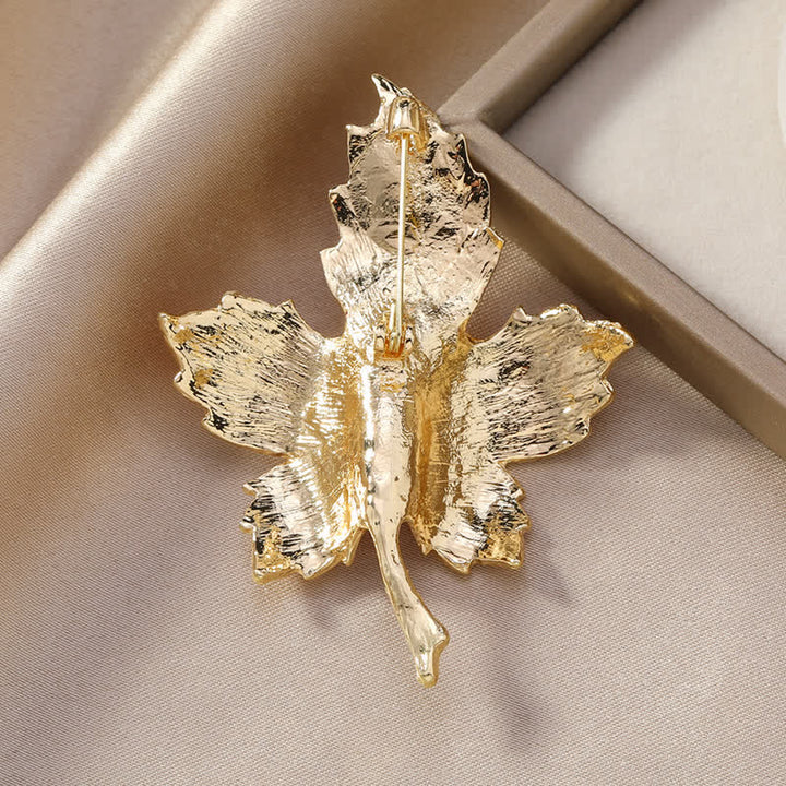 Broche en fausse émaillée perle en forme de feuille d'érable pour femme